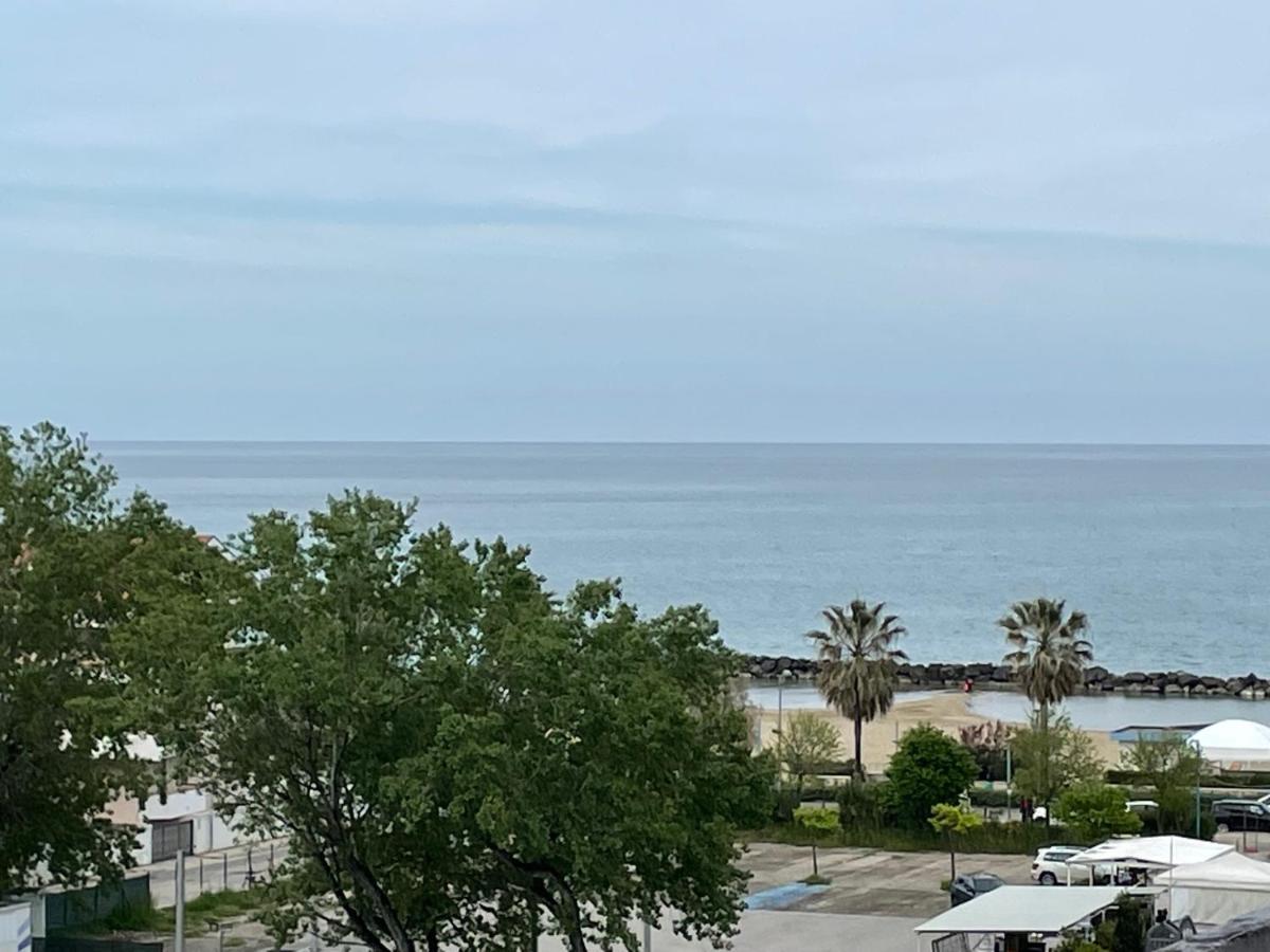 Apartamento Il Sogno Del Mare Montesilvano Marina Exterior foto